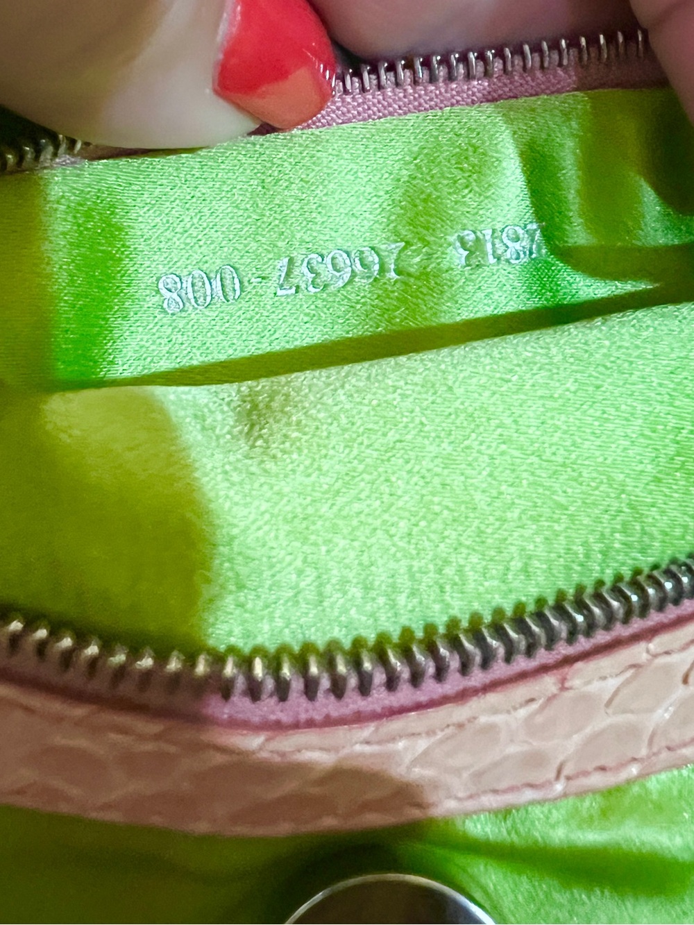 FENDI🌟Golden-yellow neon green Patent Perforated Shoulder Bag with Pink! - Picture 12 of 14